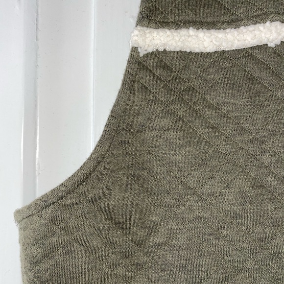 Anthropologie Saturday Sunday Olive Green Quilted Sherpa Vest - Picture 6 of 17